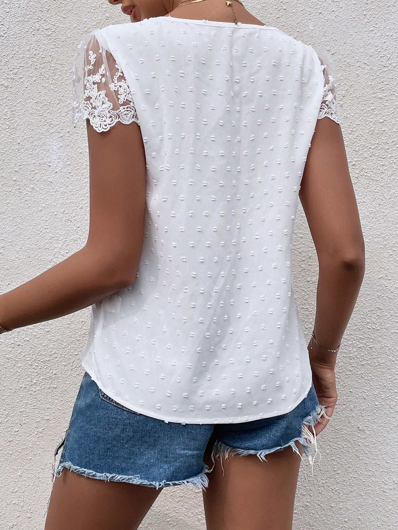 Blusa Ponto suíço Detalhe de renda guipir