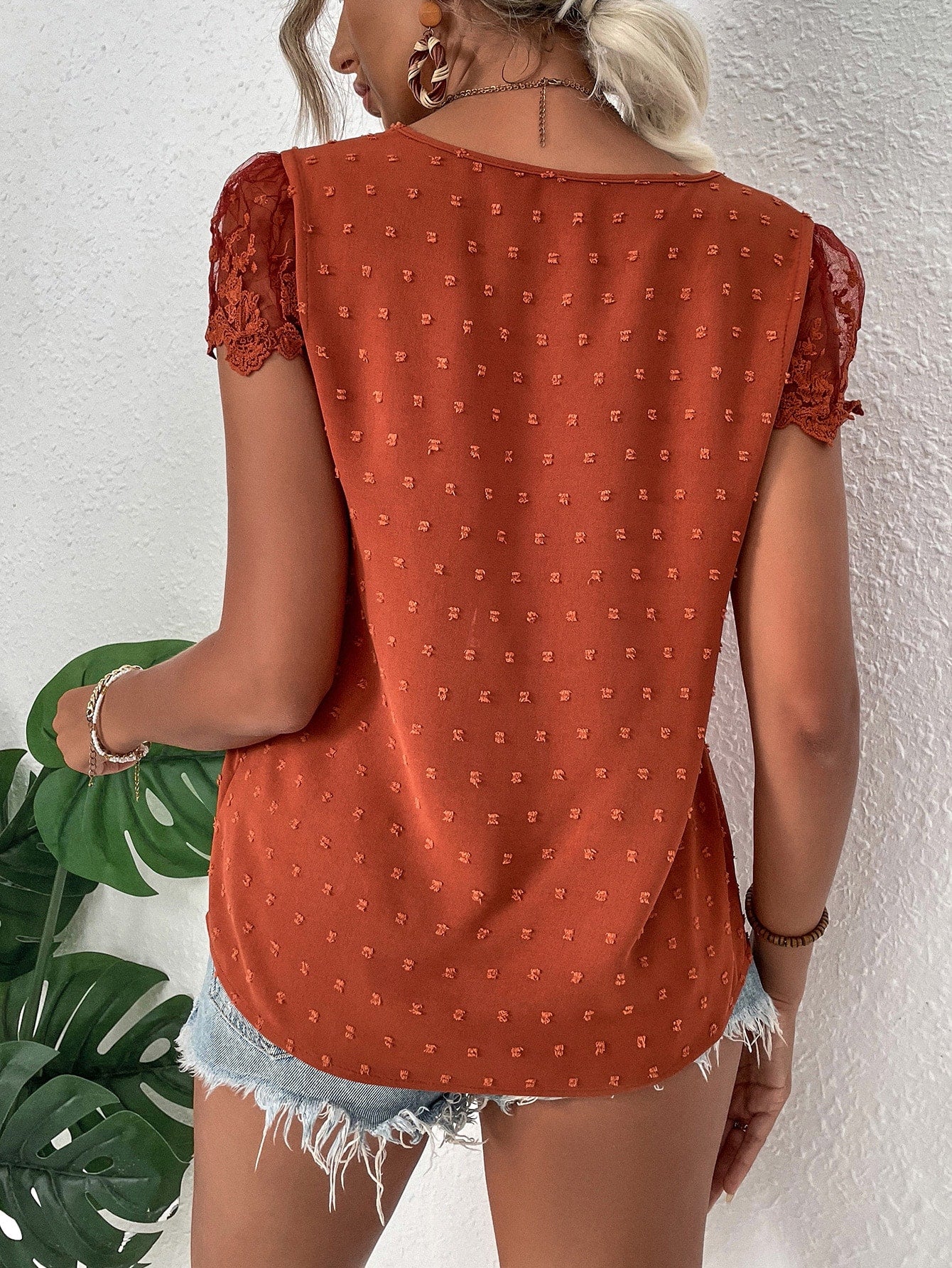 Blusa Ponto suíço Detalhe de renda guipir