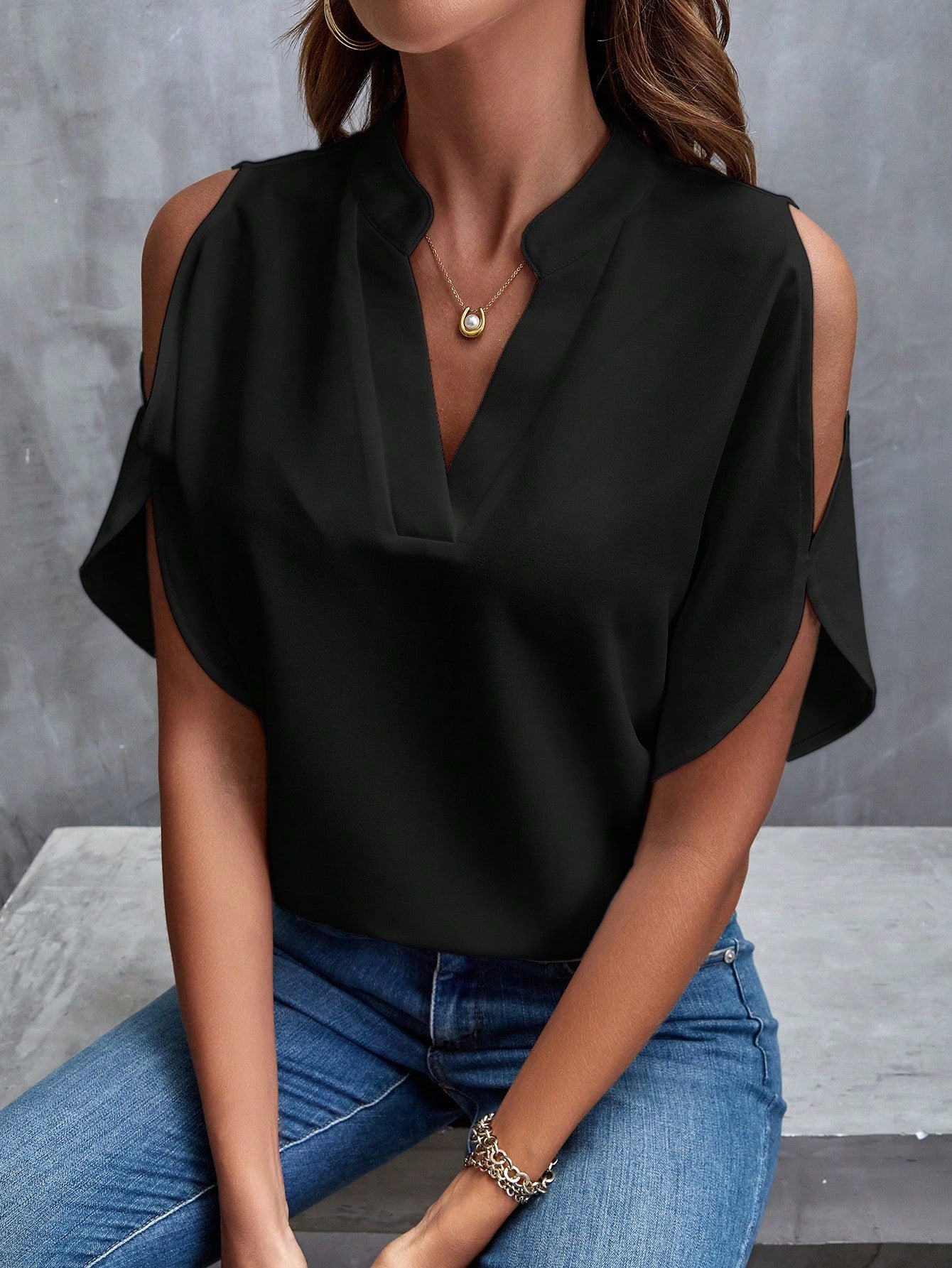 Blusa Classy Detalhe no Ombro